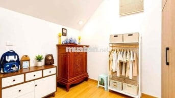 Bán TT Lý Nam Đế, sát phố, tầng thấp, 32/50m, 3 ngủ full nội thất