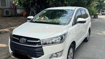 Toyota Innova 7 chỗ Trắng