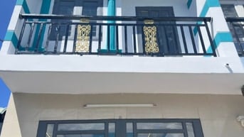 Nhà 1 trệt 1 lầu 40m2 Hóc Môn 495tr có sổ hồng sang tên chính chủ