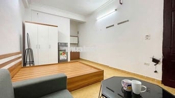 Còn phòng ccmn ngõ 898 đường láng(157 chùa láng) cho thuê