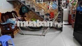 Bán nhà Tân Hương, 4m x 9m, hẻm xe hơi, sát mặt tiền, hơn 3 tỷ xíu TL
