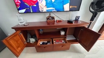 Kệ tủ để TV gỗ xoan đào còn mới
