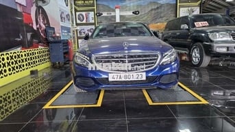 Mercedes-Benz E250 Exclusive 2017 Xanh Tự động