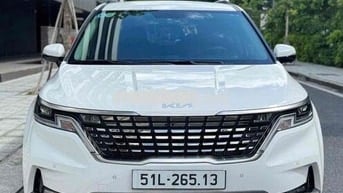 Kia Carnival Premium 7s 2024 Trắng