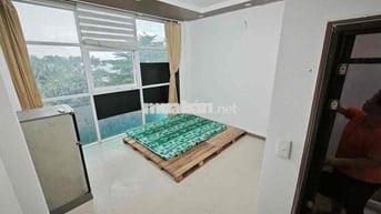 Trống sẵn 1 Phòng Studio Cửa sổ view kính siêu đẹp Tạ quang Bửu Q8