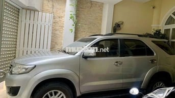 Toyota FORTUNER bản V số tự động đời cuối 2012