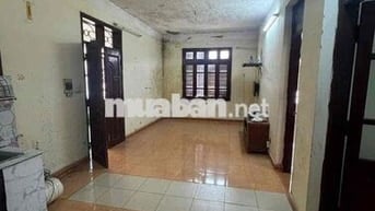 Nhà tập thể tầng 5 Tân Xuân , Đông Ngạc 65mx2N 6,5 triệu