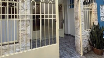 Bán nhà chính chủ nở hậu khu dân cư thân thiện .
