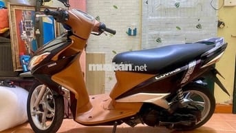 Yamaha Luvias 2012 Nâu