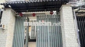 BÁN NHÀ HÓC MÔN  KHU VỰC TÂN XUÂN  nhà 4 dai 19 . đúc một lầu