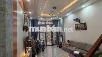 Cho thuê nguyên căn 5pn6wc, sẵn nội thất, Hxh Nguyễn Văn khối p11 GV