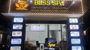 siêu hot, mặt tiền rộng, khách du lịch cực đông, phù hợp mọi mô hình.