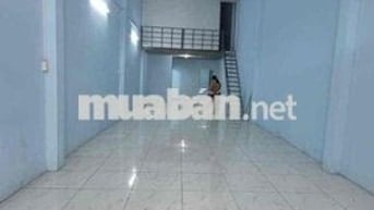 nhà [ 4,5 x 20]  gác  lửng  .dưới trống suốt , HXH, ĐƯỜNG 18B