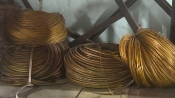 Thanh lý dây cáp bọc nhựa vàng giá rẻ