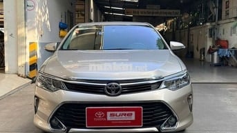 Camry 2.5Q 2019 lướt 20.000 km, cực hiếm xe 1 chủ