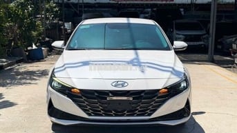 Hyundai Elantra 1.6 Đặc Biệt 2022 Trắng HỖ TRỢ VAY