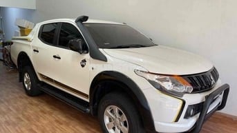 Mitsubishi Triton 2018 Số sàn Trắng 28.000 km
