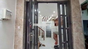 Bán nhà Bình Tân 1 trệt 2 lầu 3PN 1.7 tỉ - SHR