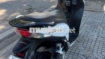 Honda SH Mode 2018 Trắng đen