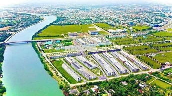 Chính chủ cần bán nhà mặt tiền Hùng vương-QL1A, View sông, giá rẻ.