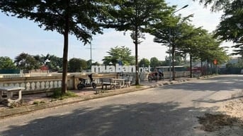 Ô tô vào đất, gần hồ điều hòa Đất Thôn Đoài Nam Hồng 45m2 3,45 ti
