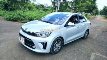 Kia Soluto 2019 bản đủ số sàn Bạc 100.000 km