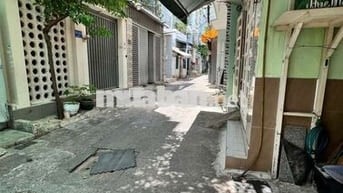 Bán nhà giáp quận Tân Bình gần trường tiểu học Tân Sơn Nhì