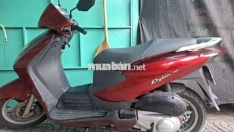 Honda Dylan 150 màu Đỏ