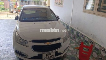 Chevrolet Cruze LT Trắng 5 chỗ