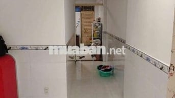 Bán nhà 2 tầng lửng đúc MT đường 5m5 lề 3m gần bến xe trung tâm