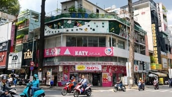 Cho Thuê Nhà Góc 2MT Nguyễn Trãi, Phường Chợ Quán, TP.HCM - Ngang 10M