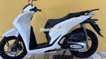 SH 125 đời 2025 Trắng đen 3000 cây 43AA-168.14