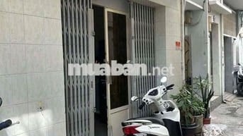 Cho thuê nhà nguyên căn 1 trệt 1 lầu giá siêu tốt, tiện đi Q1, PN, Q3