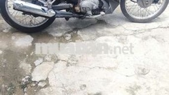 Xe số Yamaha Taurus Đen Xăng