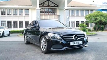Mercedes C200 2***0 km Đen