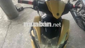 Yamaha Nouvo Vàng đen