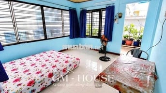 Phòng trên 40m2 ban công cửa sổ siêu thoáng ngay Lê Văn Sỹ Phú Nhuận