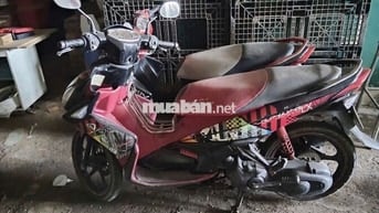 Yamaha Acruzo màu Đỏ