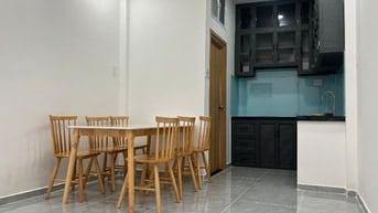 Bán nhà mới hẻm 122 Vĩnh Khánh giá rẻ