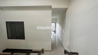 Cho thuê nhà mặt phố Huỳnh Ngọc Đủ, Hòa Xuân, Cẩm Lệ - 3 tầng giá tốt