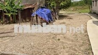 Tôi cc cần bán lô vườn 500m tặng nhà cấp 4