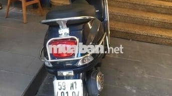 Piaggio Vespa LX 125ie Xanh 125cc