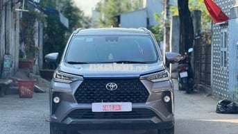 Toyota Veloz Top 2024 Xám 7 chỗ