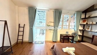 CHO THUÊ CĂN HỘ 2 PHÒNG NGỦ CÓ BAN CÔNG FULL NỘI THẤT BAO ĐIỆN NƯỚC