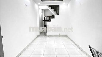 Bán Nhà nguyễn phi khanh Quận 1