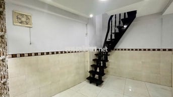 Nhà cho thuê nguyên căn - ưu tiên gia đình 