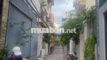 Nhà cho thuê nguyên căn nhà phố. 3 tầng. Hẻm 3m đường XVNT, P.26, Q.BT
