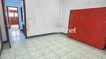 Nha 3tầng huỳnh thị hai tch gần ngã tu nguyễn ảnh thủ .4ph ngủ 4wc 