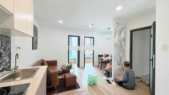 Cho thuê căn hộ 2pn1wc rộng thang máy full nt gần Lê Đại Hành Quận 11