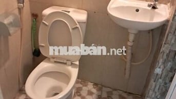 Nhà thích quảng đức,1 trệt,2 lầu,2 phòng,mới.